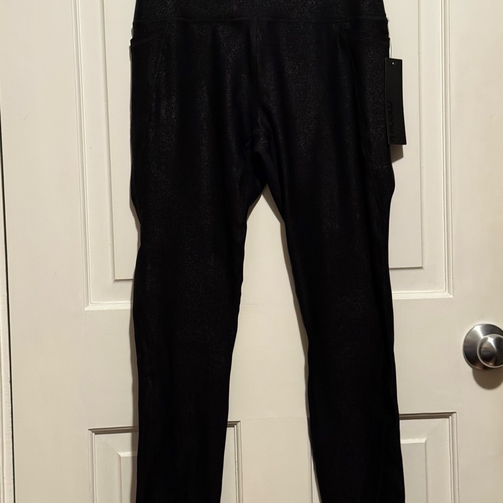 MonoB textured black leggings